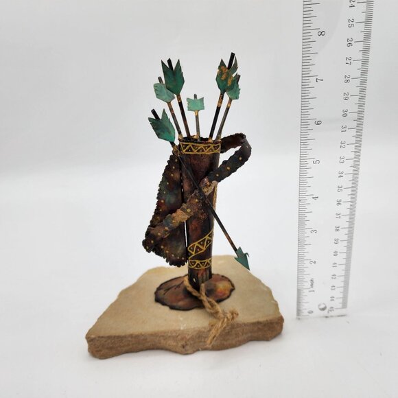 Pair of Vintage Kenneth Doherty Native American Sculptures - Picture 5 of 10